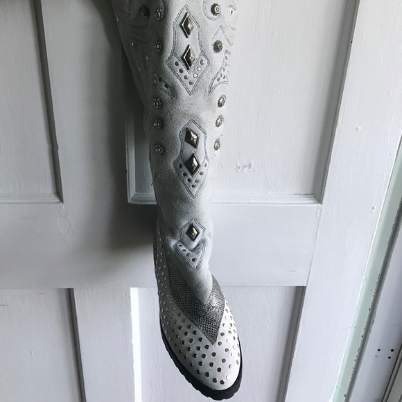 El Vaquero by Salgo white embellished boots - Picture 3 of 6